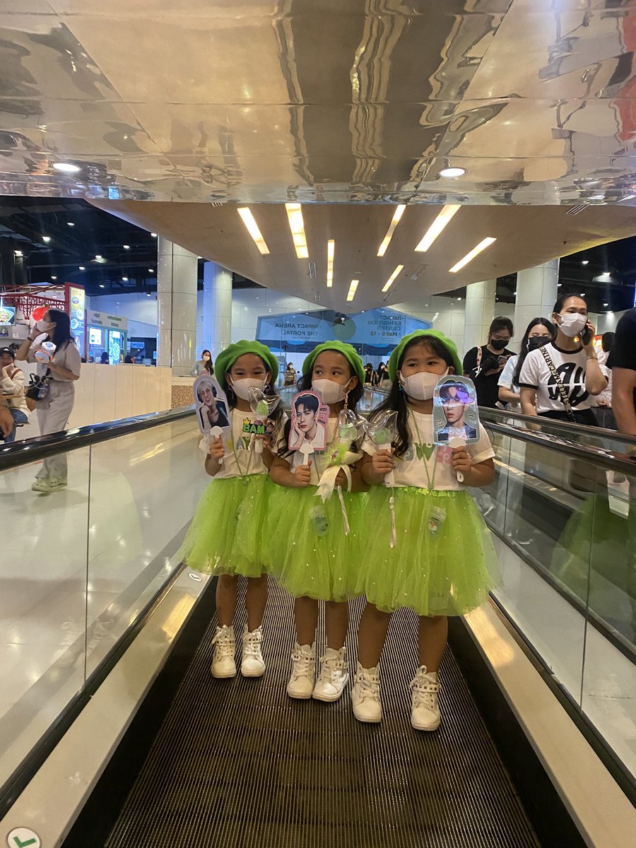 TripletsY tweet media