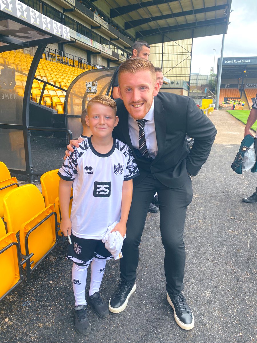 rdons85's tweet photo. Wow , what a day my boy had on his Mascot Experience - It was amazing , he loved every second & a win for the first home game of the season .
GET IN !! @OfficialPVFC ⚫️⚪️ @aidanstone26 #blakeley #pvfc #portvale #utv #hamilroad #bycars #stokeontrent https://t.co/FQpQ3wXKma