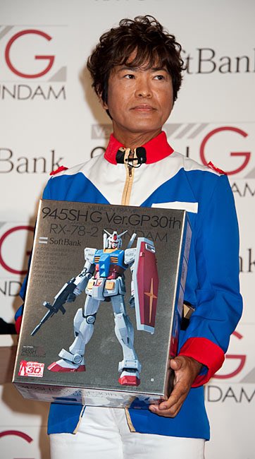 Happy birthday to Toru Furuya, voice actor of Amuro Ray, Ribbons Almark and many others! 