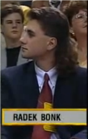 Sigi_JE's tweet photo. V nominaci Kanady 🇨🇦 na Hlinka Gretzky je i Oliver Bonk, syn Radka Bonka.
Hraje obránce.
Ale vlasy má po tátovi.
#HairFlow https://t.co/x30PBBsZnE