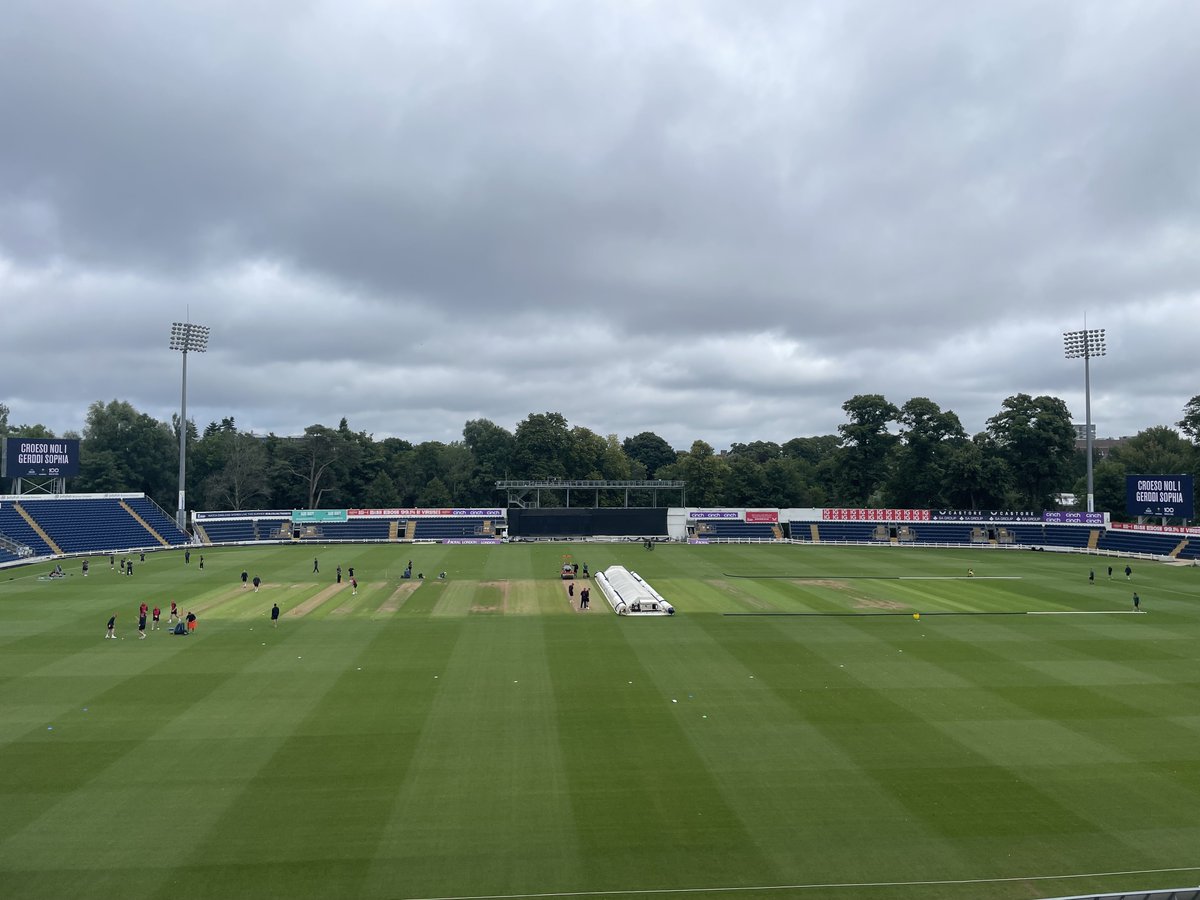 It's good news from the middle! 🙌 The toss will take place at 12:15pm with a 40-over match set to start at 12:45pm with a 15-minute interval 👌 𝗪𝗮𝘁𝗰𝗵 𝗹𝗶𝘃𝗲: bit.ly/3oIraxm #WNCvGLAM | #GoGlam