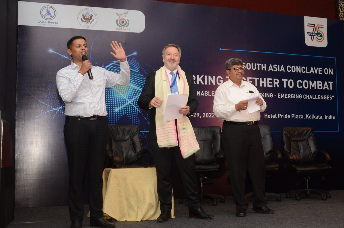 SHAKTIVAHINI's tweet photo. Commitment to Action by Major Vineet Kumar, Advocate Ravi Kant &amp; Adrian Pratt, Public Affairs Officer &amp; Director American Center at South Asia Conclave on “Cyber-Enabled Human Trafficking” on July 28-29 in organized by @USAndKolkata, @SHAKTIVAHINI &amp; @cyberpeacengo https://t.co/kI44bzlGtB