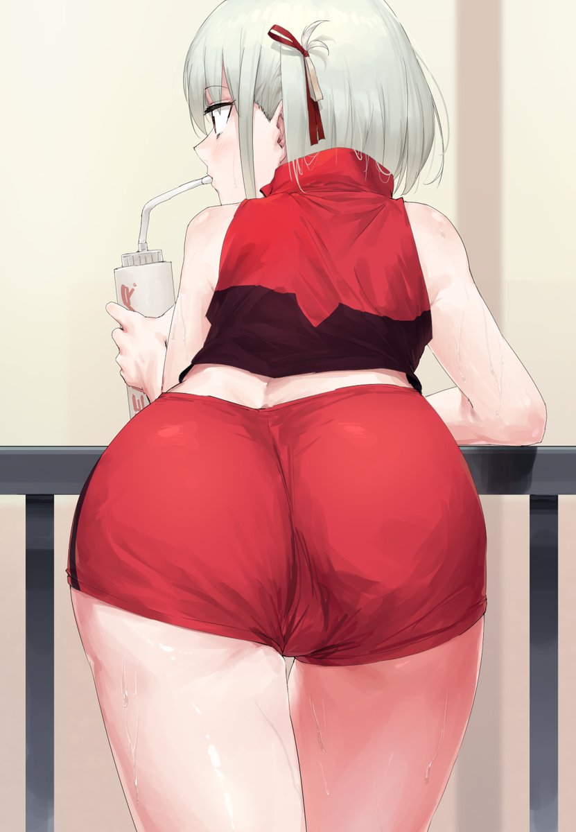 #今月描いた絵を晒そう 
ここで晒せる健全なのはこれだけ 