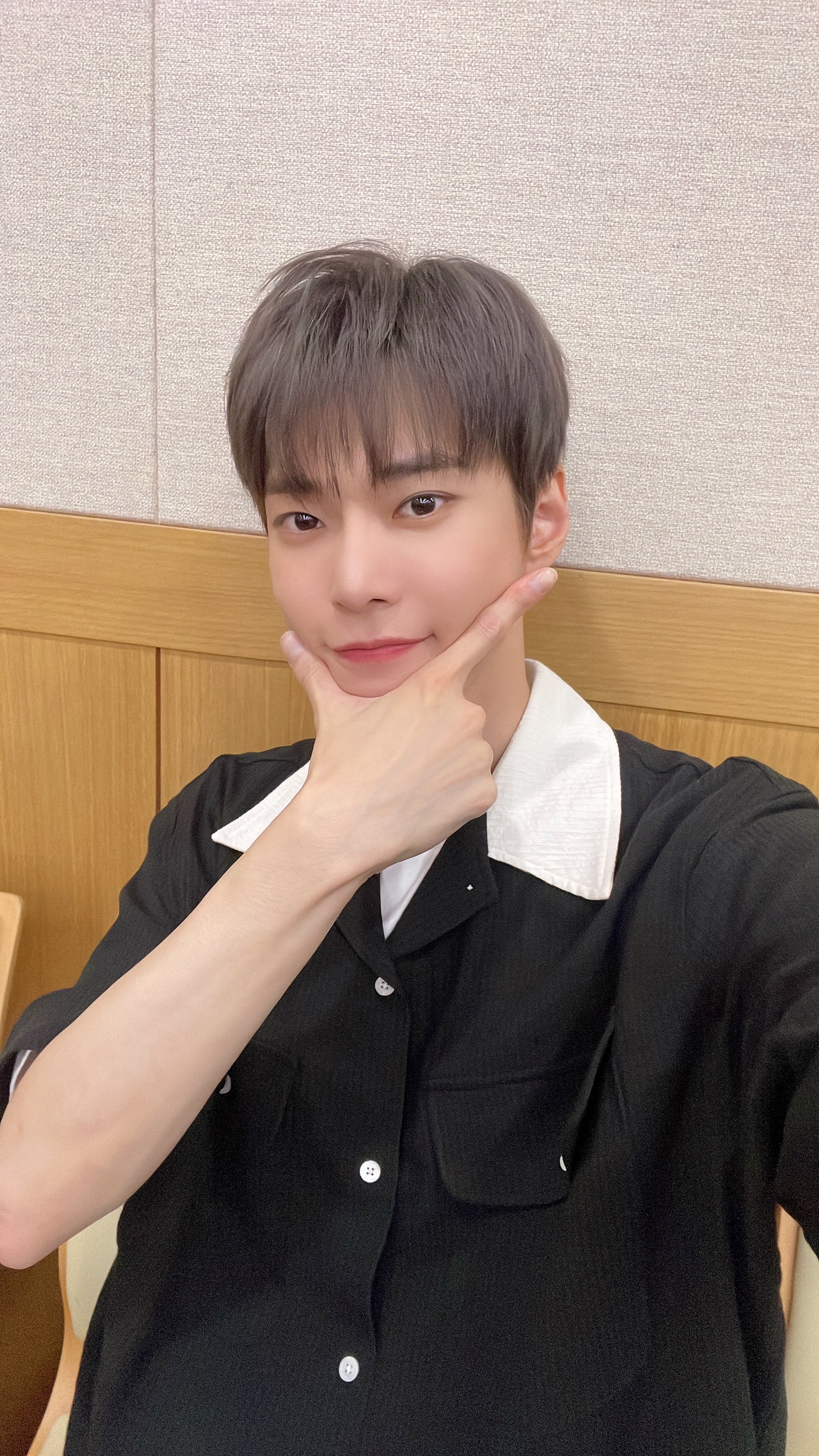 FY_XcE8UYAAFq4W?format=jpg&name=orig