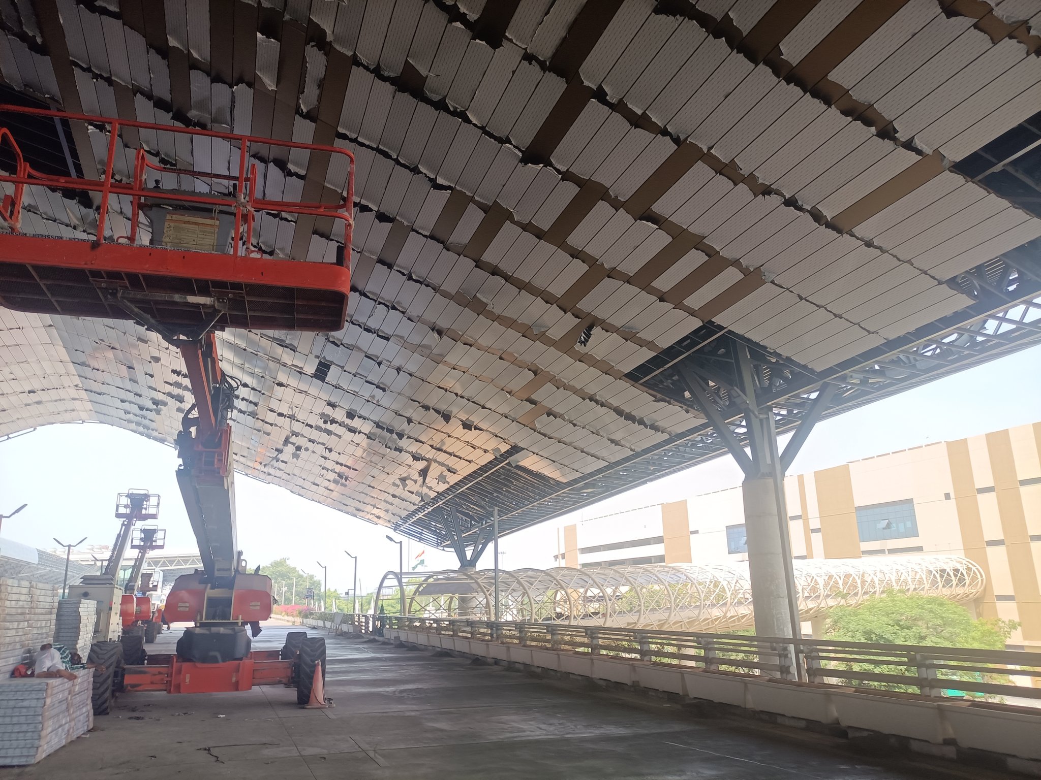 FY_Y4NUWAAAmrlb?format=jpg&name=large