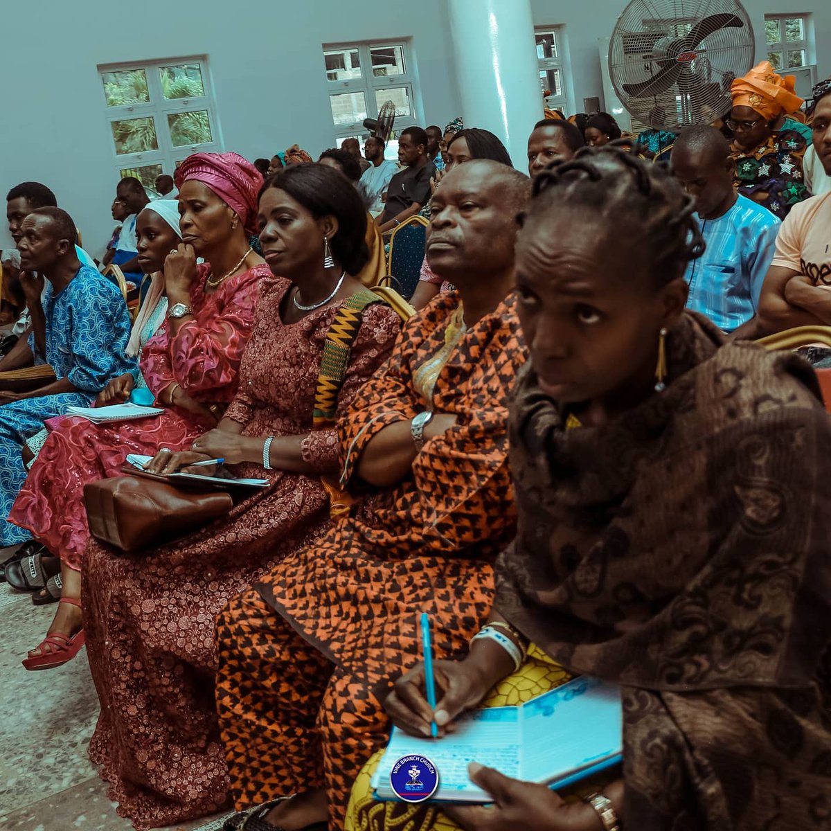 VBCmokola's tweet photo. #LimitingGod
@pstsolakolade
#GloriousWorshipService
#VBCService https://t.co/huAGTbqJd8