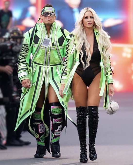 🖤💚 #ItCouple https://t.co/mF0t66M3ne<a href="/tag/itcouple"class="tags">#ItCouple</a>