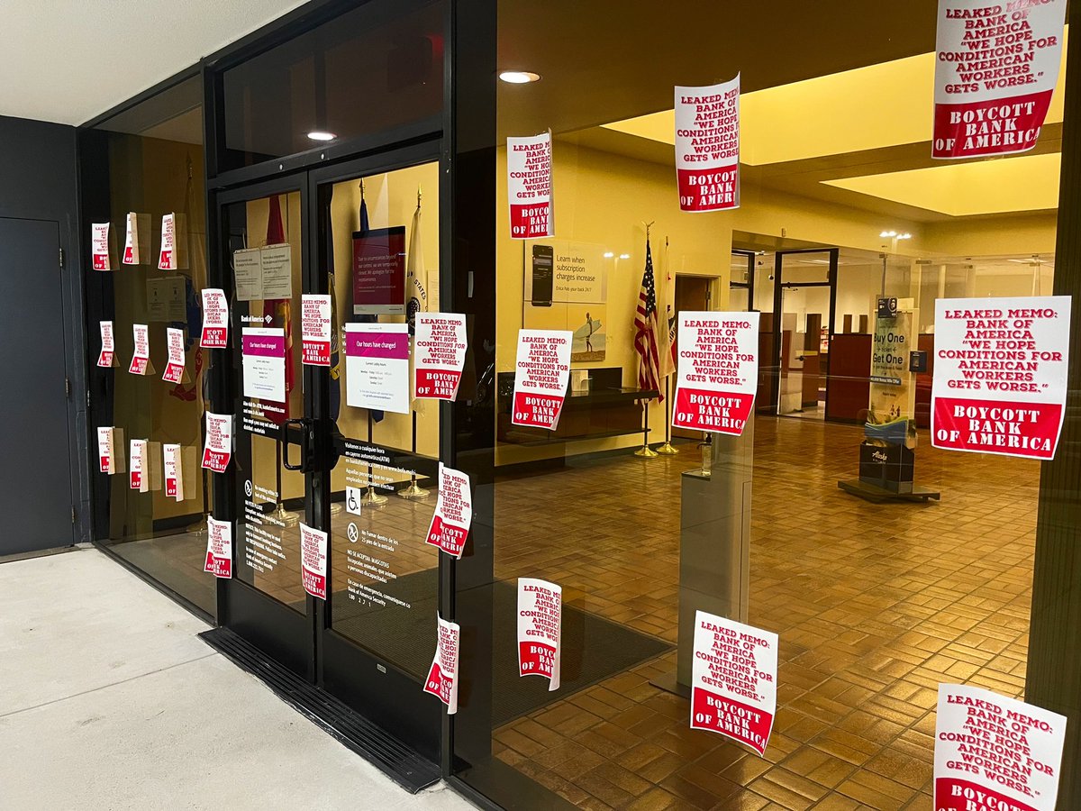 KatStryker111's tweet photo. Posters Everywhere At Bank Of America ‼️‼️#BankOfAmericaScandal‼️‼️ #BoycottAllBigBanks https://t.co/5wPgAZFKuJ