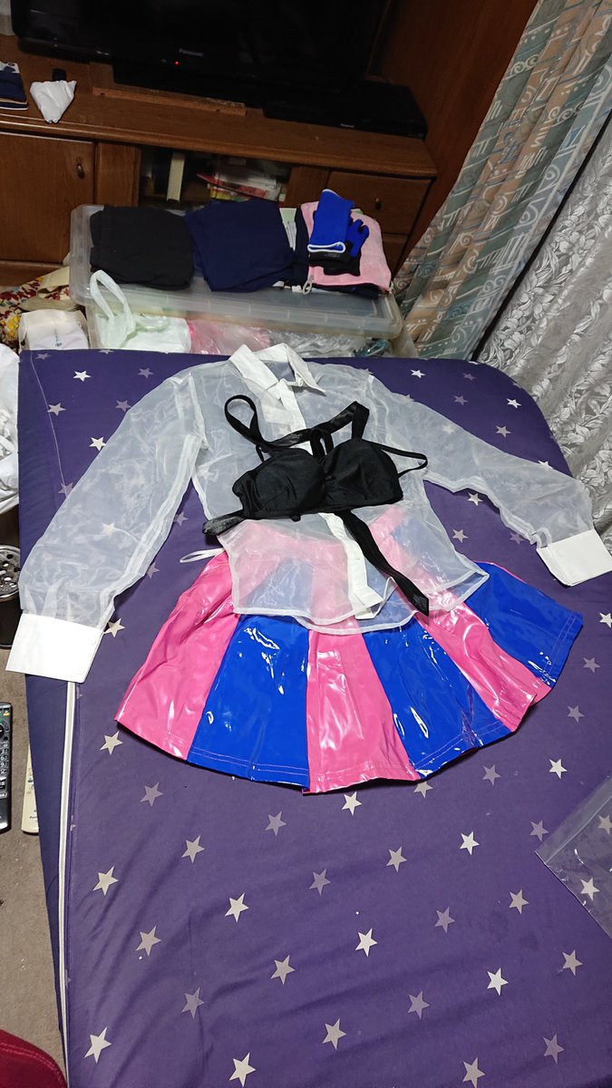 mikuchonenamel's tweet photo. エナメル衣装コレクション
AKB48  Beginner風衣装 https://t.co/MkLZMHQRMo