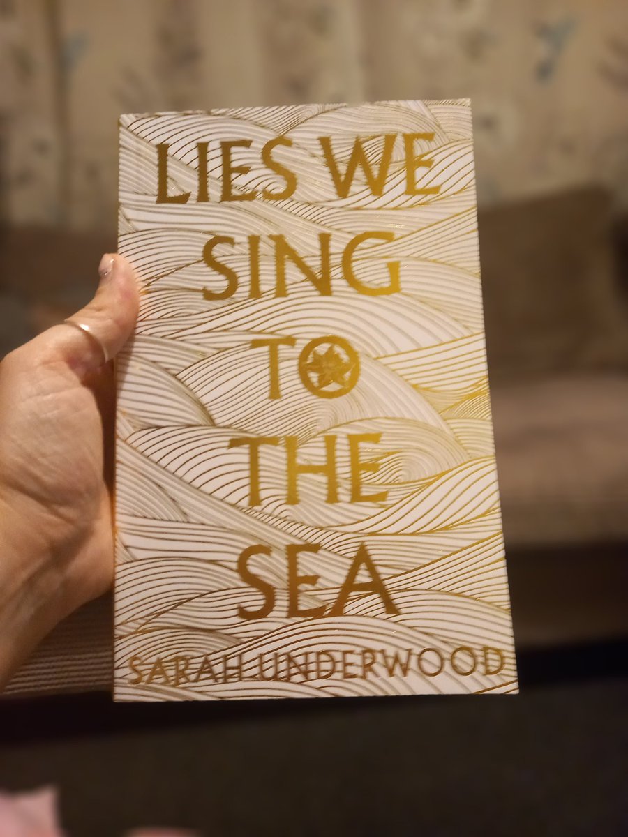 💫Lauren The BookSELLayER 📖 tweet media