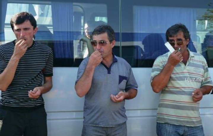 Lisanların twetlerini anlık böyle okuyorum.