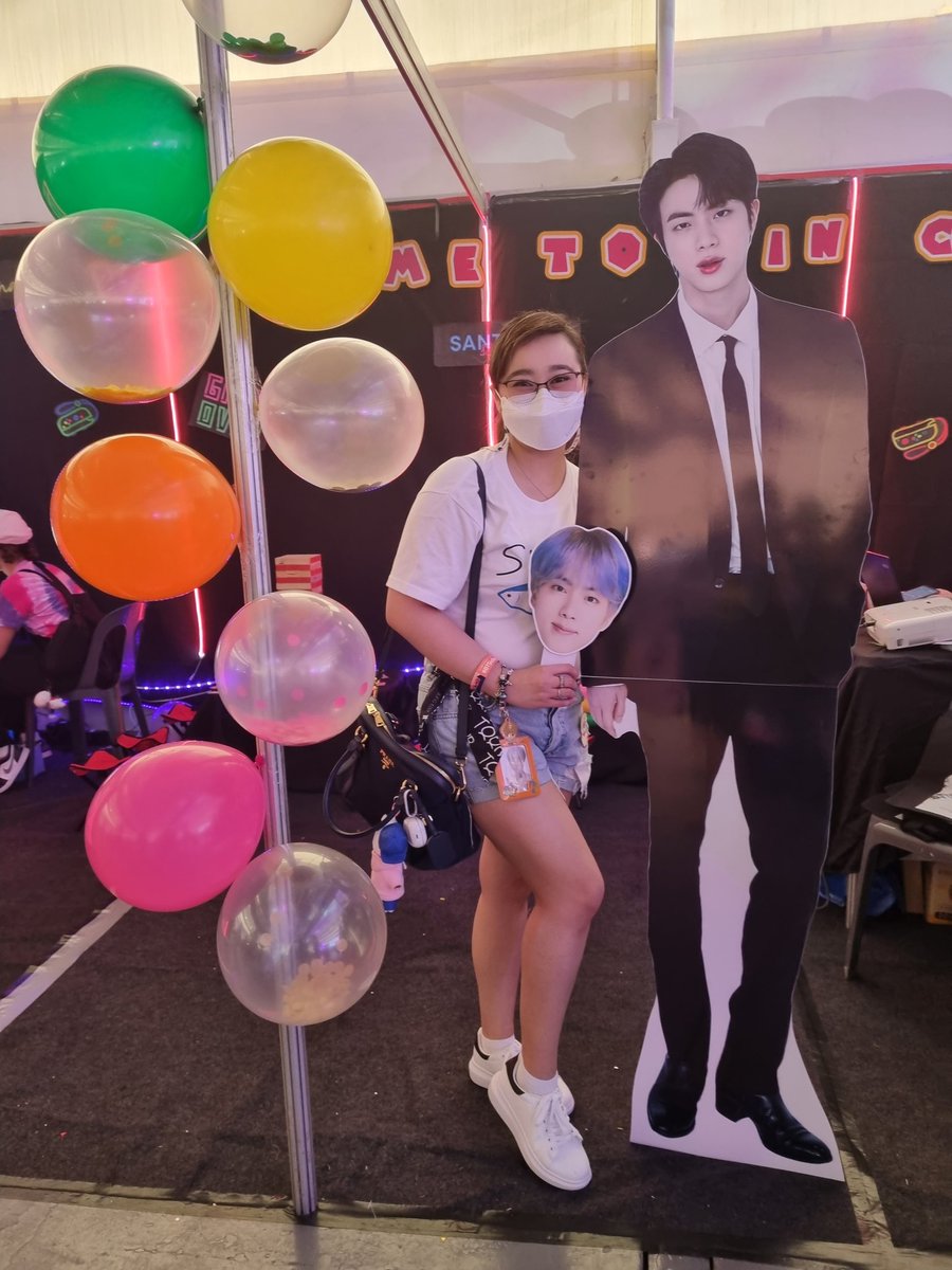 chiararosedmd's tweet photo. #virJINs booth - JIN City / Santolan Station 💜

#KimSeokjin #Seokjin #bias #WWH #BTS #BTSARMY #BTSisBestForMe #BFMOpenHouse2022 https://t.co/EbmoQvTamx