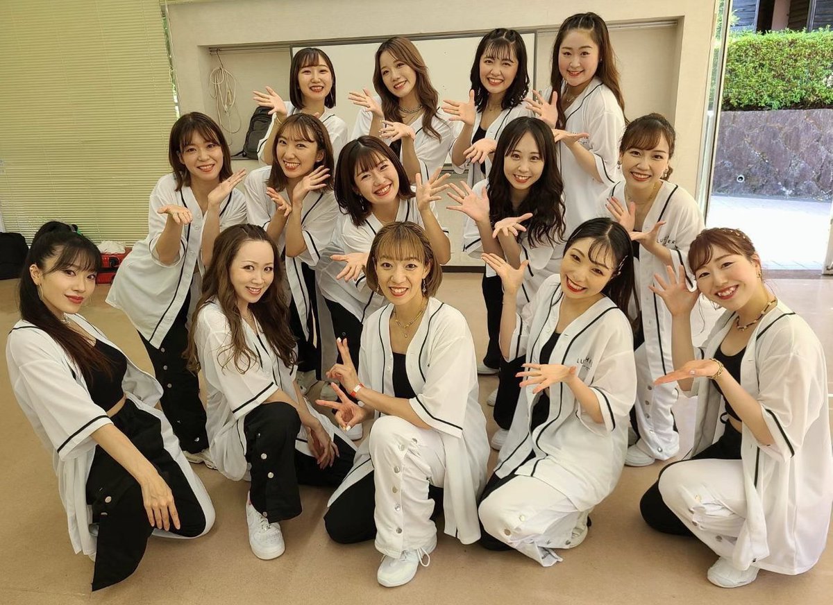 cheer_meme25's tweet photo. LUCHEER♡
ありがとうございました！！
このメンバーで踊る事ができて幸せです🥺❤️
みなさんいかがでしたでしょうか？😆
またお写真とか頂けたら喜びます🙇🏻‍♀️🤍 https://t.co/XV9gKBYWAy