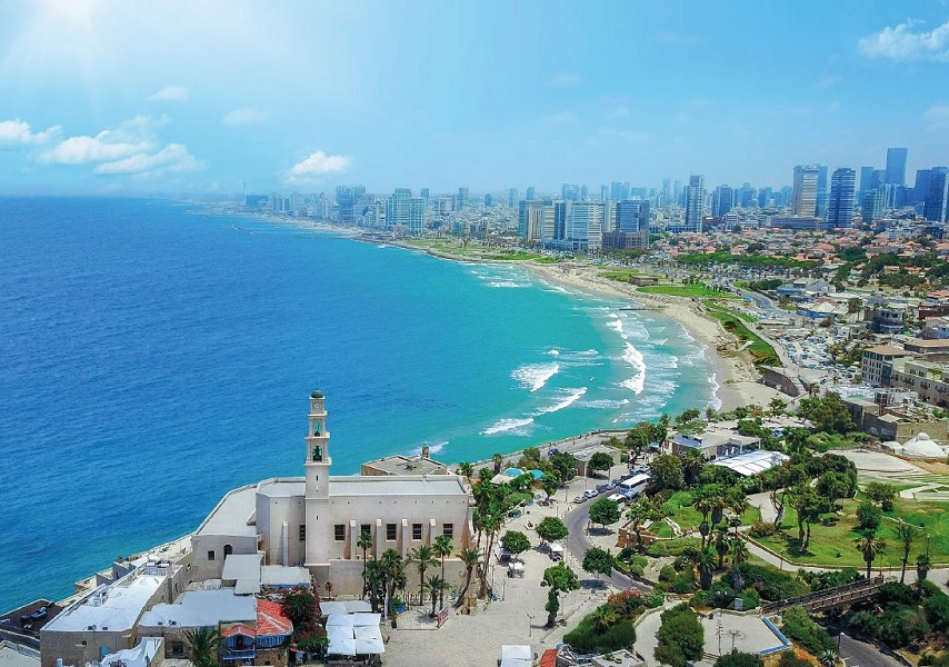 julienbahloul's tweet photo. Je vous écris depuis #TelAviv.

La ville vient de lire tous les tweets du BDS contre la tenue du Trophée des Champions entre le PSG et Nantes ici ce soir. 

Elle est bouleversée.

En photo : Tel Aviv bouleversée. https://t.co/ZbxWZGO3q3