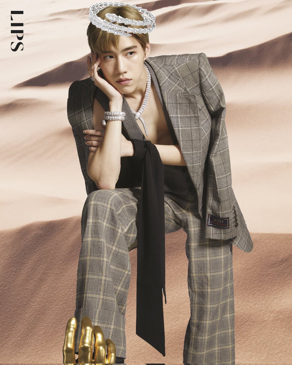 lipsmagazine_th tweet picture