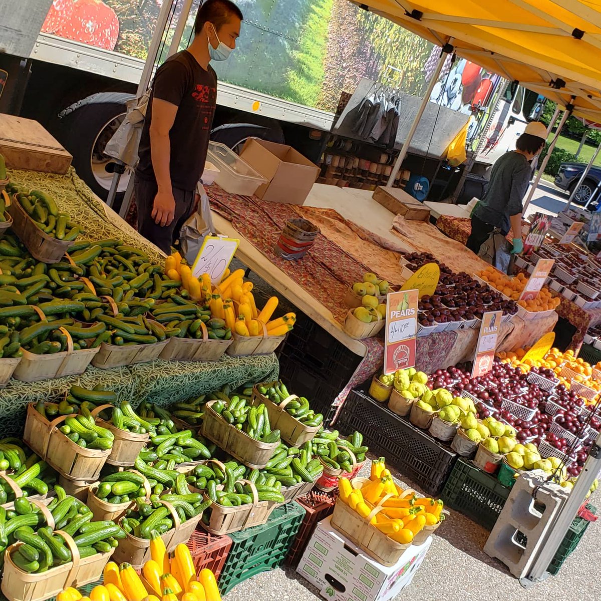 <a href="/LionsFarmersMkt/">Lions Farmers Market</a> #Mississauga open Sunday and WednesdayWednesday Details at LionsFarmersMkt.com
