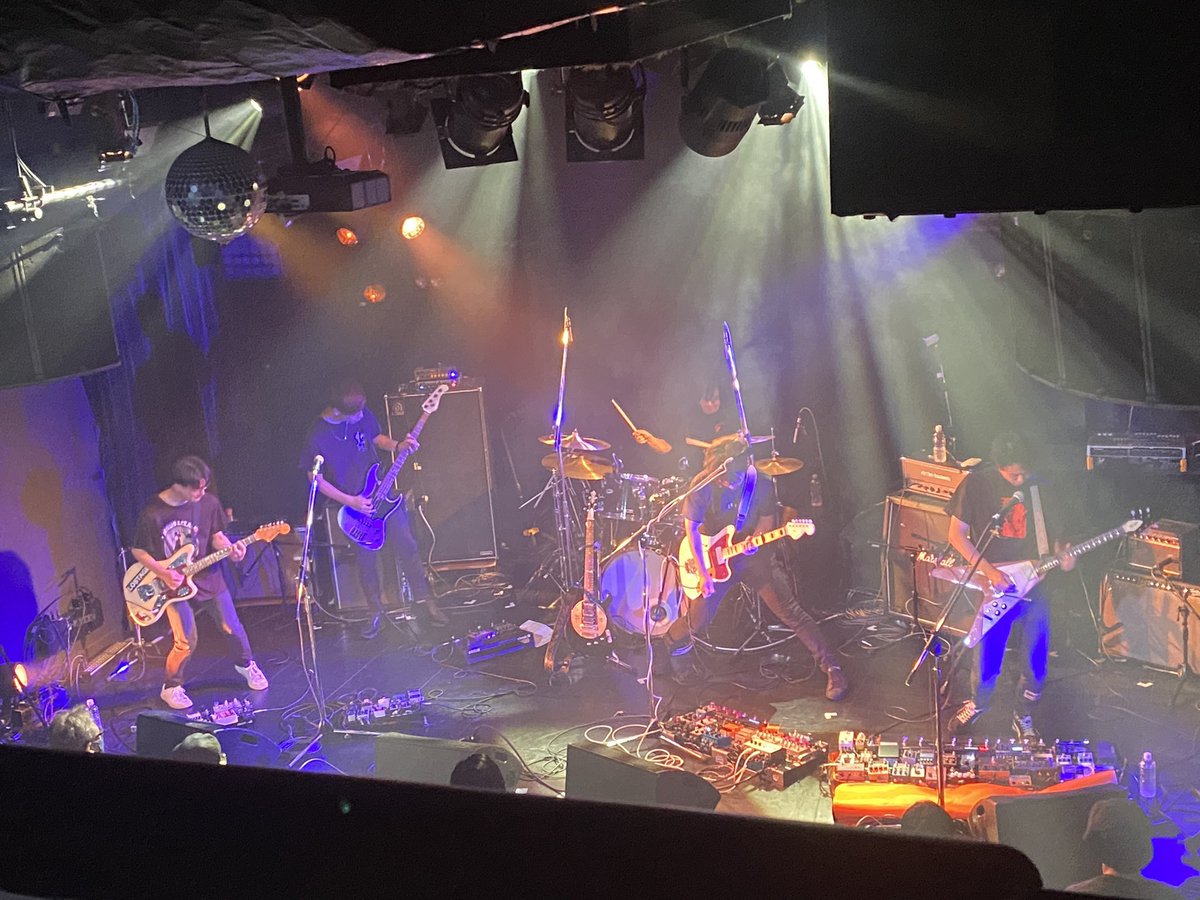 easternsugiyama's tweet photo. 高円寺HIGHにてOptloquatサポートでした。一年以上ぶりのライブハウス復帰戦、面白いメンバーとやれて楽しかったです😌 キルミル小森さん迎えてギター4人編成してみたのも個人的に色々と勉強になった◎ https://t.co/GxMaLXumRl