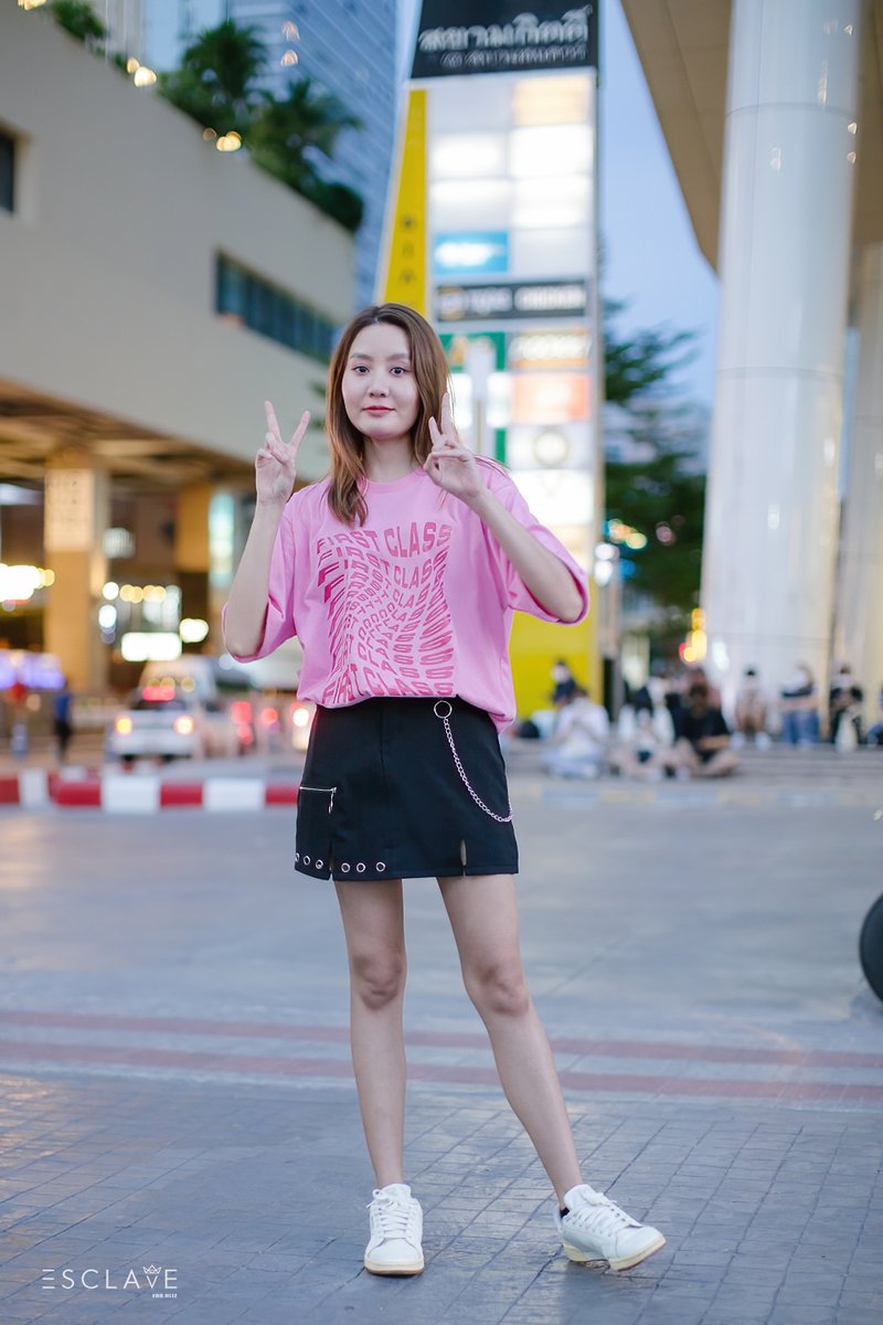 AlizEsclave's tweet photo. - Lookwai Aliz 🎸-
DATE : 30/07/2022
#Alizband 
[2] https://t.co/ERBwvpyzjM