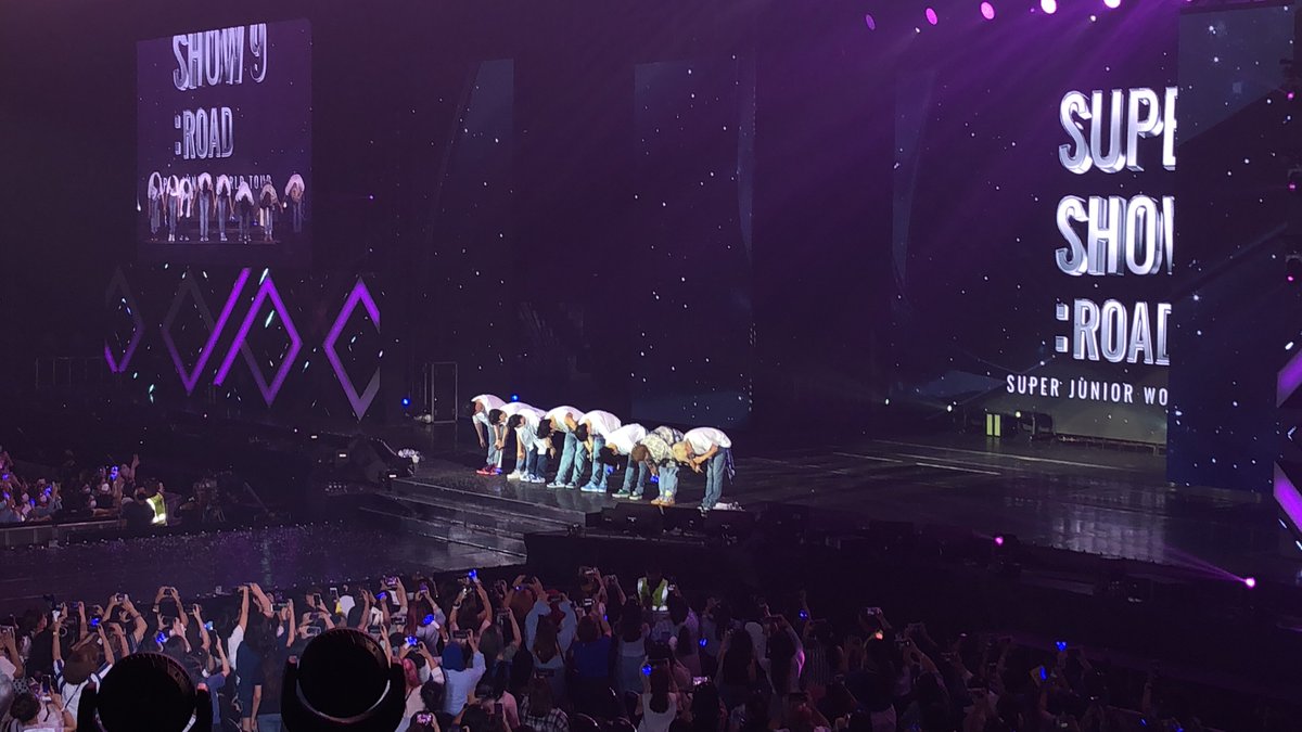 bbee_mono's tweet photo. Bye bye see you encore 💙 (ไม่รู้แต่เชื่อพี่ทึกไปแล้ว🤣) 
#SS9inBKK_DAY2 #SS9inBKK https://t.co/Ucf3L7lGvj