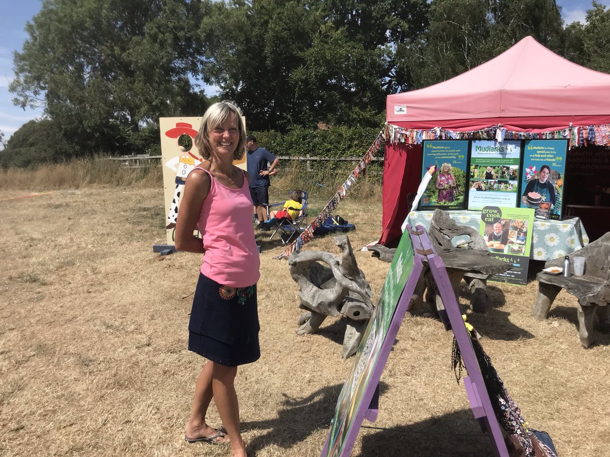 MudlarksGarden's tweet photo. Standoners come and say hi! @StandonCalling #splattherat https://t.co/okdOAGcv0e