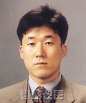 tilted_scale's tweet photo. https://t.co/Ffc8FnLOoX 

구자헌 판사의 판결에 여성 시민을 위한 정의는 과연 존재하는가?

같은 해 6월, 서울고법 제11형사부(재판장 구자헌 부장판사)는 "건전하고 책임감 있는 사회 구성원으로 거듭날 수 있는 기회를 부여하기 위해 형의 집행을 유예하는 것이 타당하다"며 선처했다. https://t.co/Qhz7AtgBuh