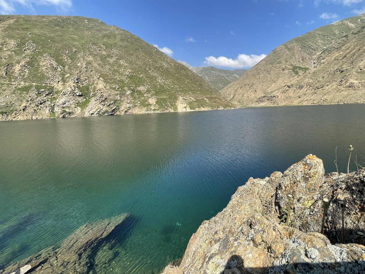 Azd69's tweet image. لولو سر جھیل۔