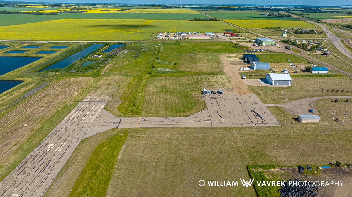 williamvavrek's tweet photo. The Spirit River Airport - Spirit River, Alberta #spiritriver #cfs5 #airport #avgeek https://t.co/SEeldVlC9C