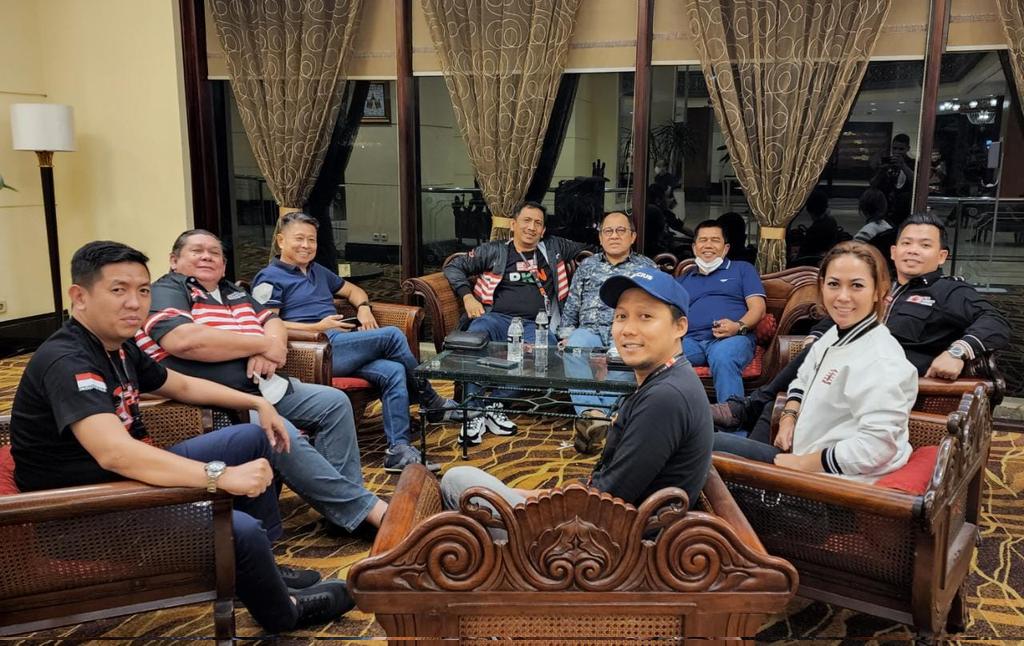 Selamat utk Anas Urbaningrum, Gede Pasek Suardika, Gerry Hukubun, Jackson Kumaat, dll atas Rakernas Partai Kebangkitan Nusantara (PKN). Saya percaya kalian menyiapkan sebuah agenda besar u/ Indonesia. Mari berniat baik ttg negeri ini dari jalan dan posisi masing2.