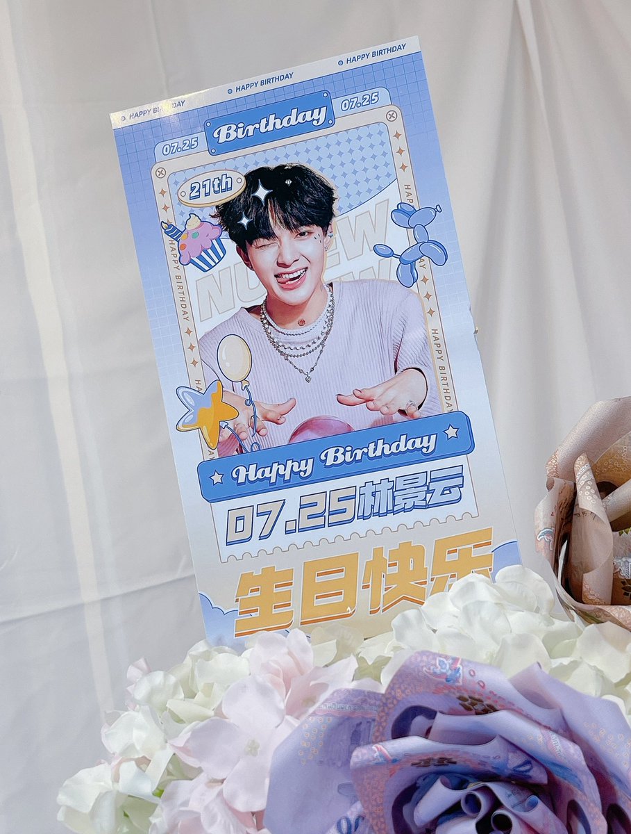boxofloveflower's tweet photo. Happy Birthday : NuNew 🎂
line : @ boxoflove : 
#nunew_ cwr #nunewmagicday #nunew21stbdproject #นุนิวชวรินทร์ #เค้กเงิน #เค้กธนบัตร #เค้กเงินแสน https://t.co/swqUWTz9Vn