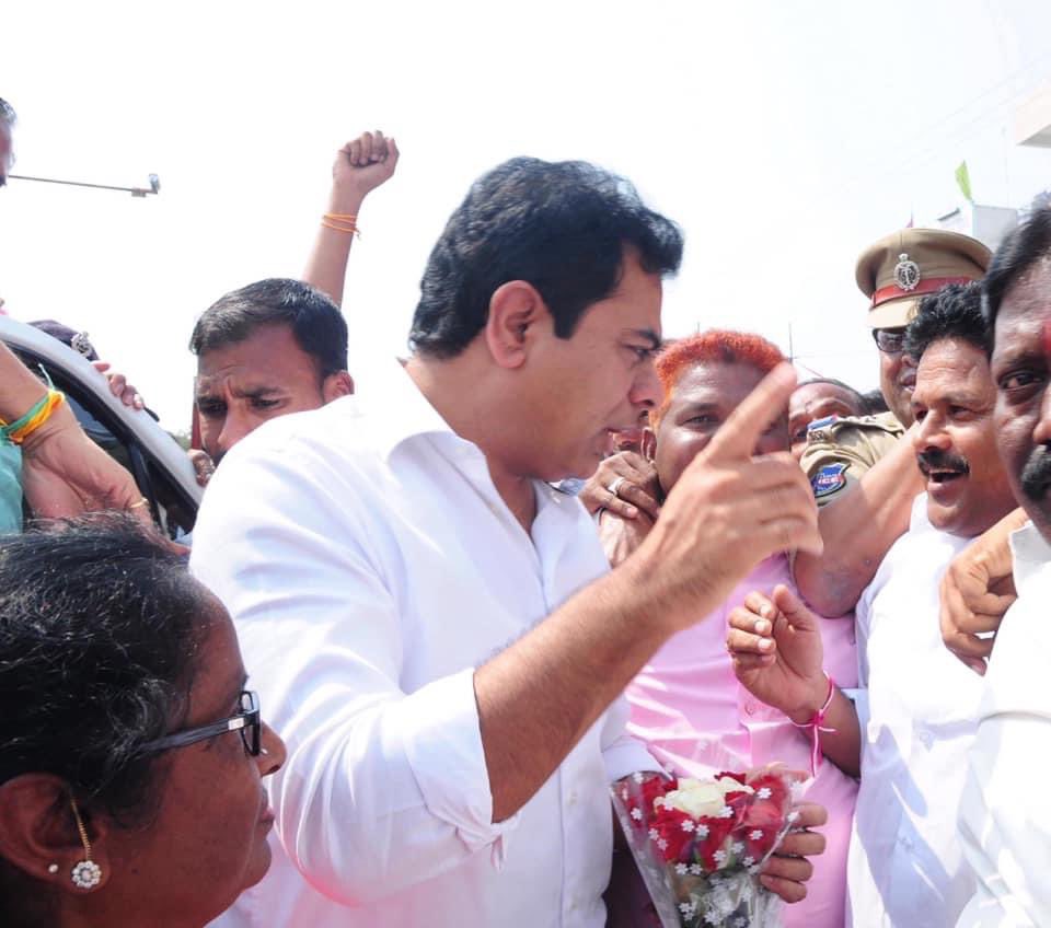 NarlagiriRamesh's tweet photo. You are much more than a Leader, a lot more than a Politician. You are a Source of inspiration to Millions out there including me..

There is a lot more to tell but may be, I’ll reserve it all to convey in Person ❤️

#HappyBirthdayKTR Anna 
@KTRTRS 💐 https://t.co/hRqrBQNlRz