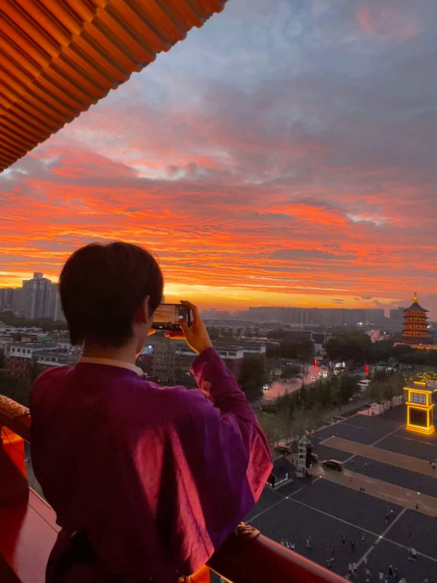 ZHAlXIAOWEN's tweet photo. 翟潇闻情报局's weibo update !! 🤍

#翟潇闻 https://t.co/SnQD9gAp17
