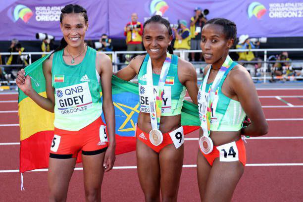 ድንቅ የህብረት ስራ!

እነሆ ዛሬም ኢትዮጵያውያን ተባብረው፣ ተመካክረው በወርቅ ከፍ አድርገውናል። ኢትዮጵያውያን የበላይ ሆነው አጠናቀዋል!

እንኳን ደስ ያለን!