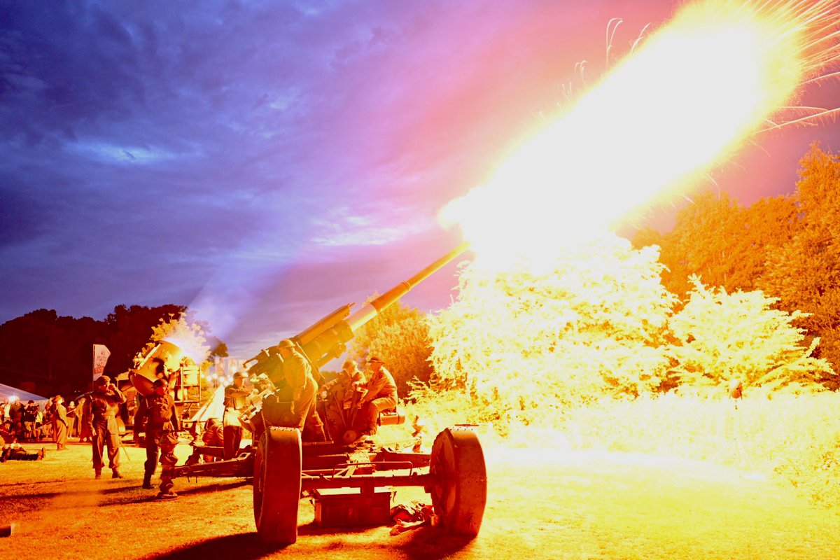 @WeHaveWaysPod #WeHaveWaysFest 3.7”AA gun firing - what an experience