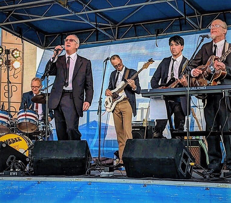 FallonPecos's tweet image. Rubber Revolver is back at it again! FREE Live Show at the Holland Hotel/Century Bar &amp;amp; Grill Courtyard - Saturday afternoon, July 30th @ 4 to 5pm! Bar Open &amp;amp; Appetizer Menu Available!