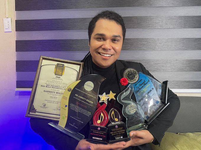 Garrett Bolden x Miss Saigon

Award-winning Kapuso singer Garrett Bolden made it to the 'Miss Saigon' Guam! Congratulations, @GarrettBoldenjr!

AyOS x Garrett Bolden
#AOSGMAAnnivParty