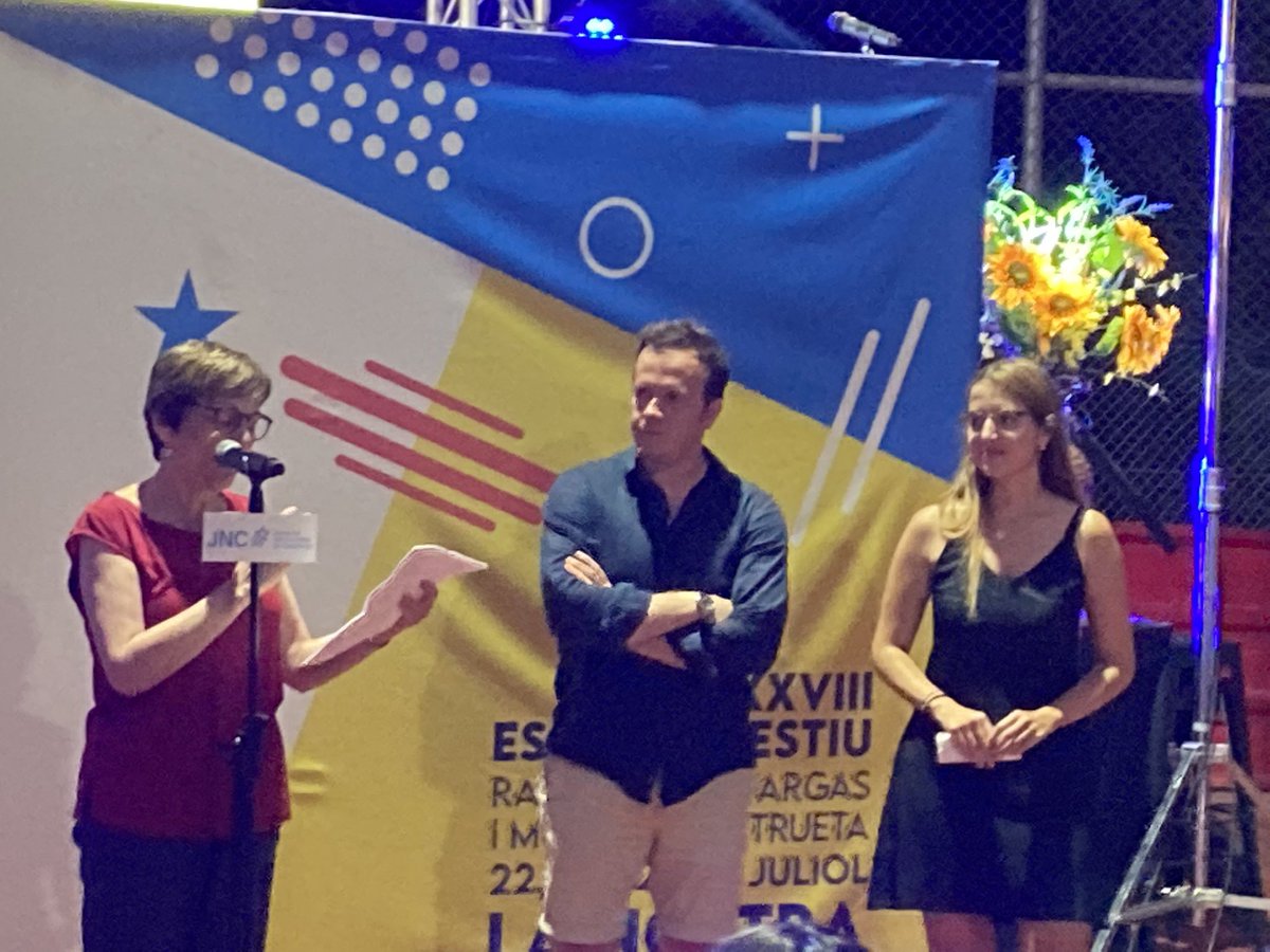 joseprull's tweet photo. XXXVIII Escola d’Estiu de la @JNCatalunya, quan la formació esdevé clau per oferir gent preparada a la causa de la llibertat de Catalunya.

Enguany es lliura un merescudíssm Premi Ramon Trias Fargas (en el seu centenari) a la publicació @cavallfort.

Estem en acte de servei! https://t.co/V0FtdUpvFJ