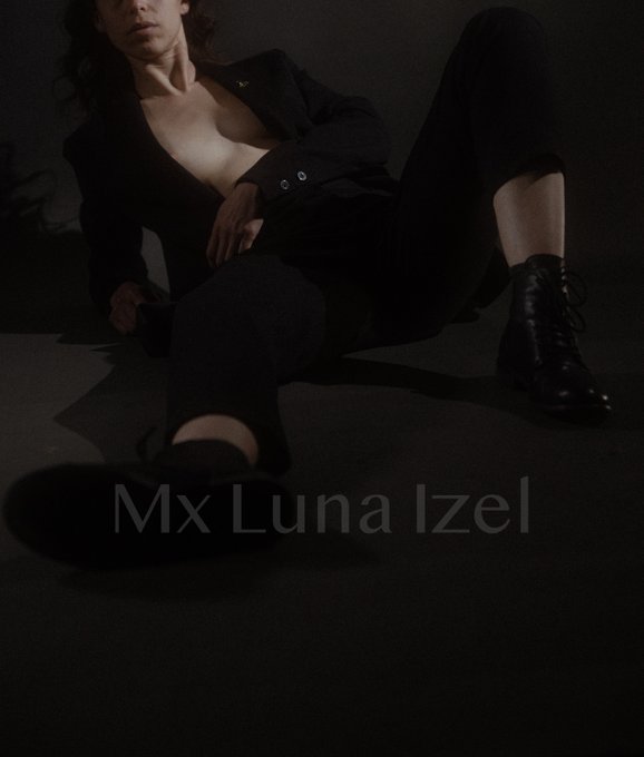 July was filled with amazing sessions. I want more naughty fun. Book now, before my schedule fills up