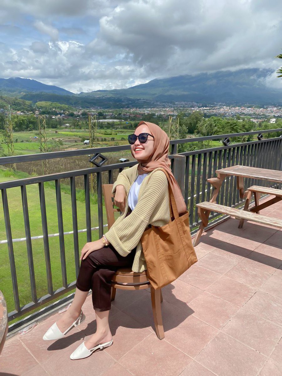 cndrylaa's tweet photo. @ohmybeautybank cuma 30ribuan 😭 https://t.co/LwzQvV2l4h