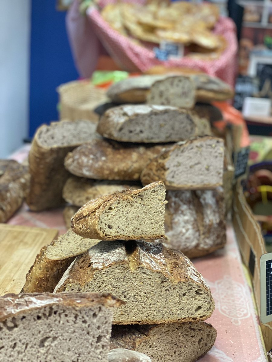 When bread is this good I understand why the queues are this long outside the #patisserie in #france !