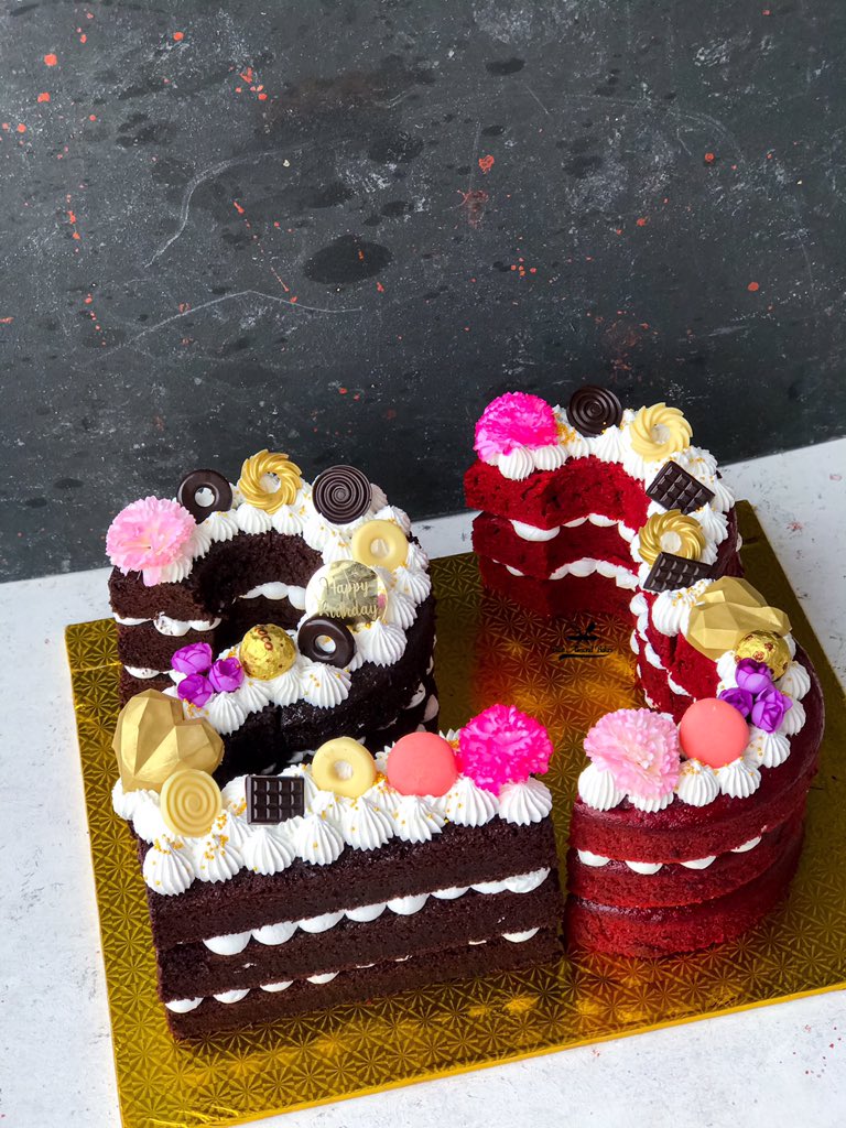 Bluealmondbakes's tweet photo. Ututu Oma #Enugutwitter 
It’s a beautiful week to satisfy your taste buds, click the link on our bio to order via WhatsApp for a quicker response.
#bluealmondbakes #Enugu #Enugucakes #enugutwittercommunity #enugubaker #numbercake #CoalCityConnect https://t.co/YWmBtMxyci