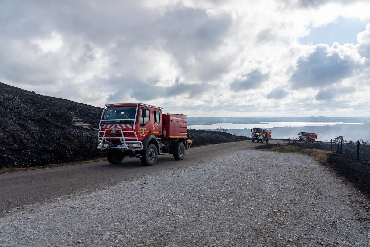 Prefet29's tweet photo. #incendie
#Finistère
📣 Incendie sur les secteur des Monts d'Arrée - Point de situation dimanche 24 juillet à 8h :
Ce matin, la situation est maîtrisée sur le secteur Nord et le feu est fixé sur le secteur Sud.
Photos : Mathieu Rivrin - Photographe de Bretagne https://t.co/suOOPDPpqH