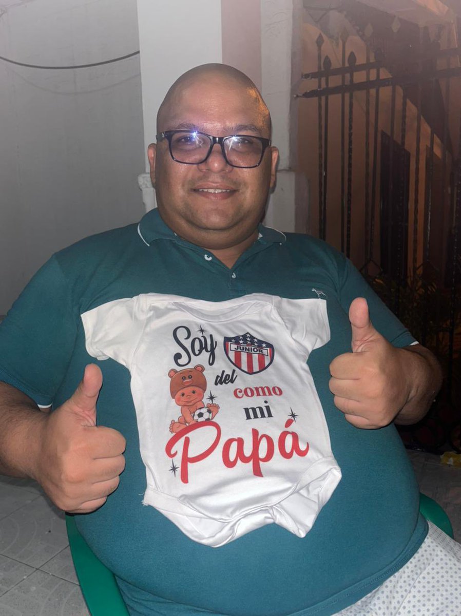 BarcelJorge's tweet photo. @ChrisDaes @JuniorClubSA @TecnoglassSA @FunTecnoglass @CristinaPosadaD Vamos por 5 abonos de media noche.   Hablenme del @JuniorClubSA usando el hashtag #JuniorYTecnoglass.  Copien a @TecnoglassSA @FunTecnoglass @CristinaPosadaD vamos junior de mi alma porque pronto otro hincha nacerá https://t.co/nmHU235VZh