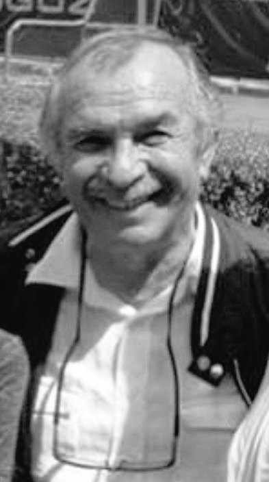 1960 Gençler Türkiye Şampiyonu, eski milli takım antrenörlerimizden Hayri Ayaz'ın vefatını üzüntüyle öğrenmiş bulunmaktayız. Merhuma Allah'tan rahmet ailesine ve sevenlerine başsağlığı dileriz.

Merhumun cenazesi bugün 11.45'te Ankara Karşıyaka Mezarlığı'nda defnedilecektir.