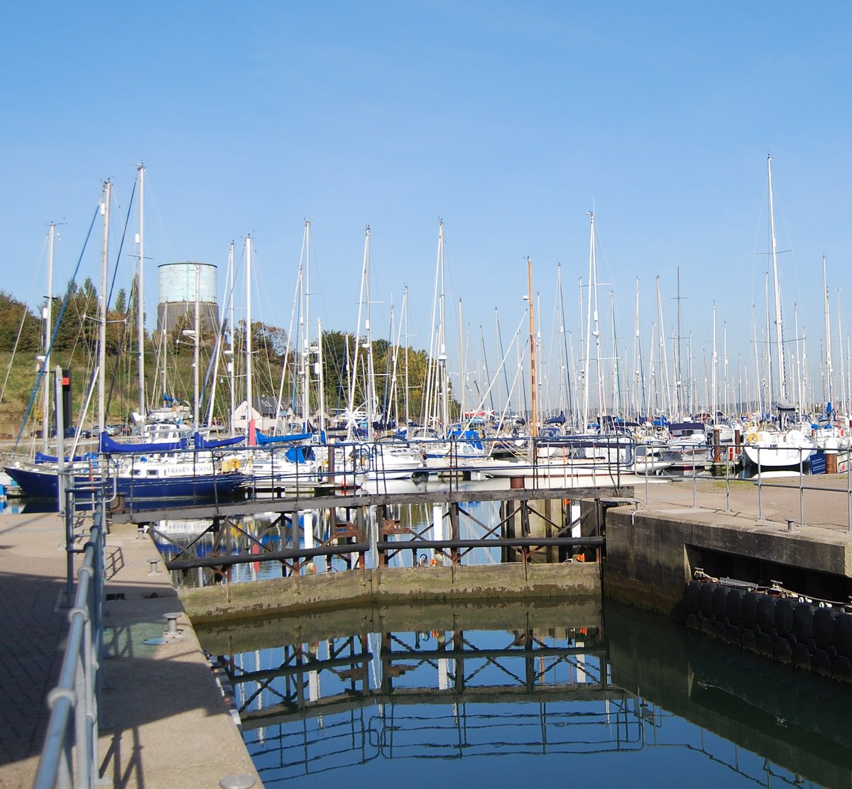 TheSuffolkMan's tweet photo. #Shotley #Marina #lockgates #water #tower beyond on a #MartelloTower https://t.co/DNGUHEwD3J