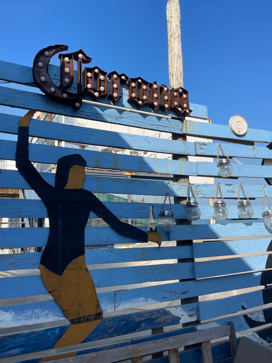 AlinaK_aRt tweet media