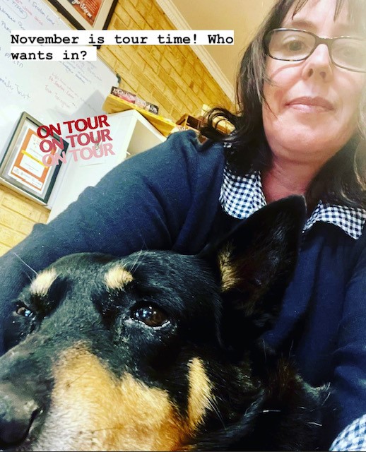 fleurmcdonald's tweet image. 𝑾𝒐𝒖𝒍𝒅 ur 𝒕𝒐𝒘𝒏 𝒍𝒊𝒌𝒆 𝒕𝒐 𝒉𝒐𝒍𝒅 𝒂𝒏 𝒆𝒗𝒆𝒏𝒕 𝒘𝒊𝒕𝒉 𝒎𝒆 𝒊𝒏 𝑵𝒐𝒗𝒆𝒎𝒃𝒆𝒓?
Nov is TOUR TIME! 
I'm driving from Adelaide to Melb in the middle of Nov. If there is a town along the way, u me to stop, pls contact me
Jack's gunna miss me. I might miss him too