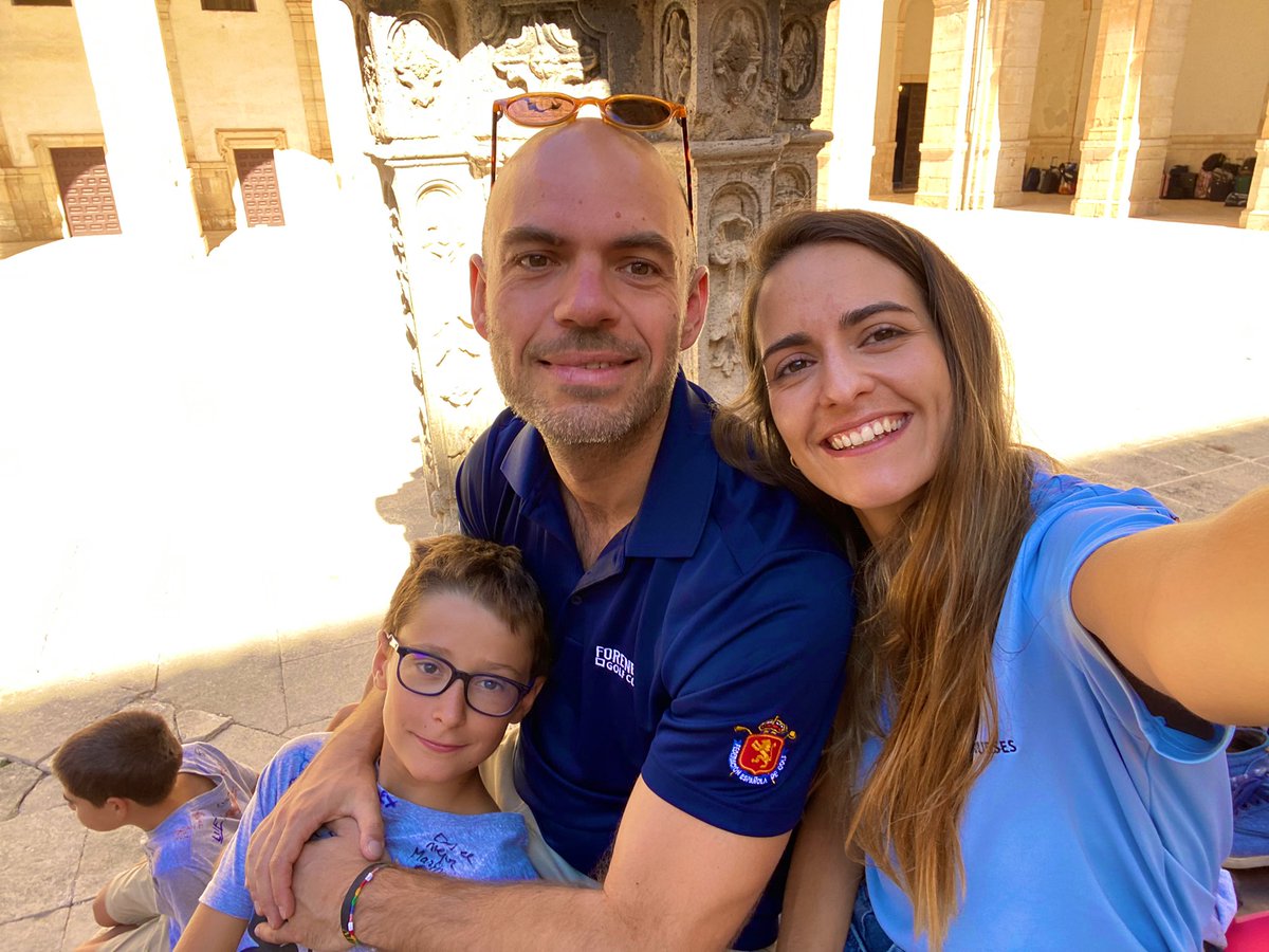 uclesfnx's tweet photo. Y cómo no, muchos selfies 🤳 
Say Cheese! #elveranodesuvida https://t.co/1yLXCax2g9