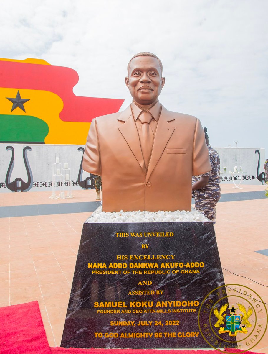 So who is this man? Do tourists have to ask who he was, what position he held and the period he lived? Where's his name, position and the necessary details we see on busts of important figures across the world?