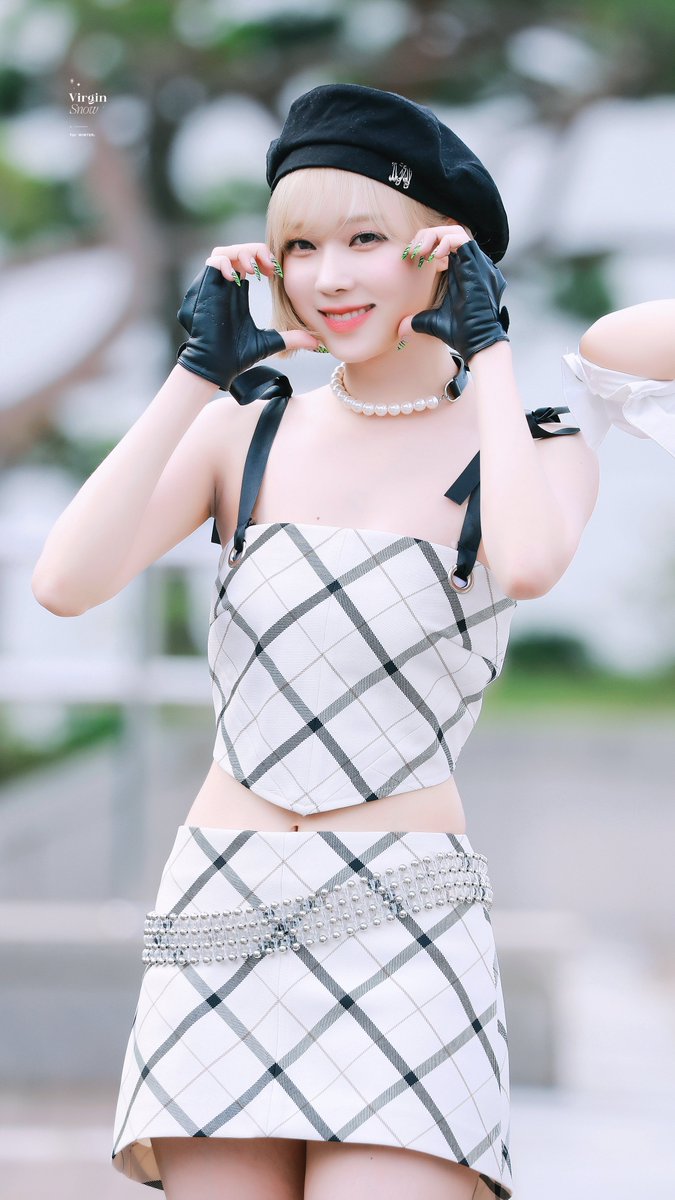 VirginSnow0101's tweet photo. 220722
하트 받았어!
#aespa #에스파 
#WINTER #윈터 https://t.co/Dg77iMOMHJ