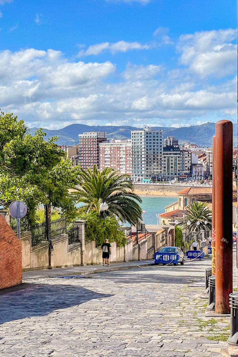 broganabroad's tweet photo. From Gijón with love ❤️
What a surprise this hidden gem in Northern Spain has been! Now I understand why it keeps getting named as Spaniard’s favourite beach city.  
#SpainByTrain #slowtravelspain [ad] https://t.co/La1xQEBafI